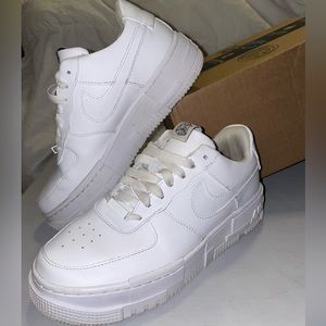 Nike Air Force 1 Low Pixel White W